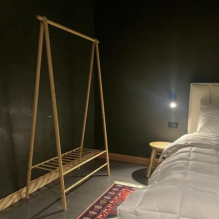 ゲストハウス Art House Krujë