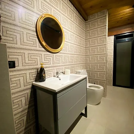 Art House * Κρούγια