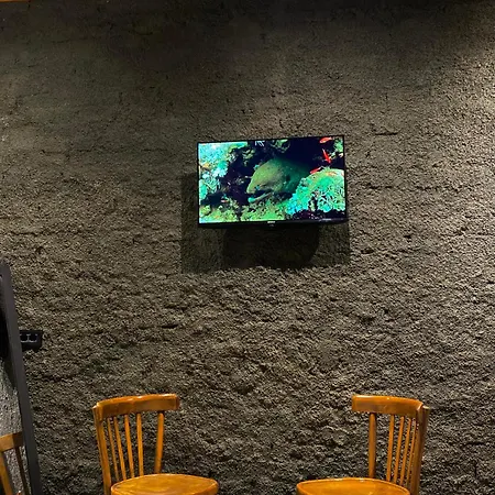 Art House Πανσιόν Κρούγια
