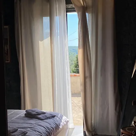 Πανσιόν Art House *