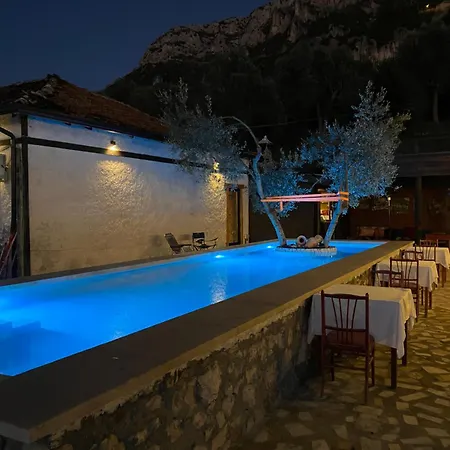 Art House Κρούγια