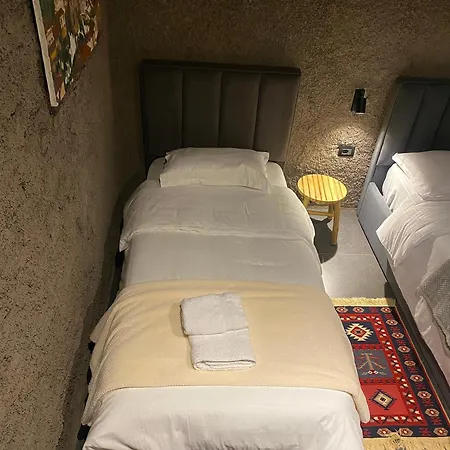 Art House Πανσιόν