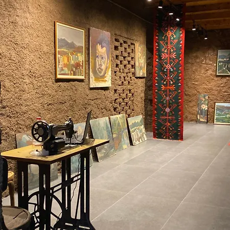 بيت ضيافة Art House Krujë